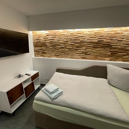 Aviators Guest House - Premium Room 스트라우스베르크 외부 사진